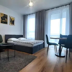 Апартаменты Venus, Варшава