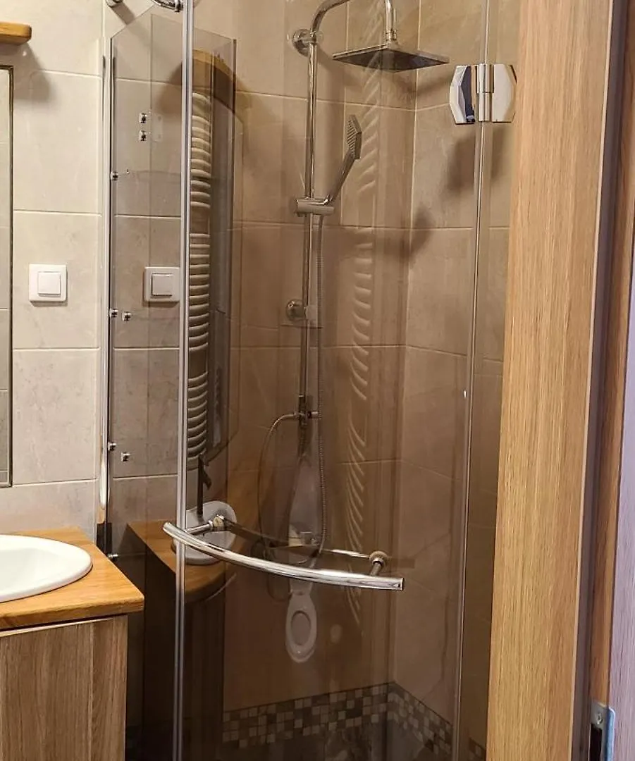 Wellsituated 1 Bedroom Condo In Warsaw Freeparking